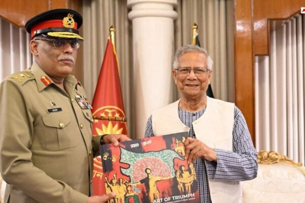 आज की खबर: बांग्लादेश के नक्शे में दिखे भारत के राज्य, मोहम्मद यूनुस ने पार की हदें, PAK जनरल को तोहफे में दी तस्वीर