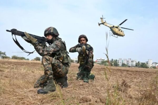 आज की खबर: पाकिस्तान की उड़ेगी नींद! तीनों सेनाओं ने सीमा पर शुरू किया ‘त्रिशूल’ अभ्यास