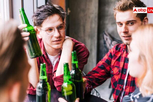 आज की खबर: शराब में ऐसा क्या होता है, जिसे पीते ही डरपोक में भी आ जाता है कॉन्फिडेंस?