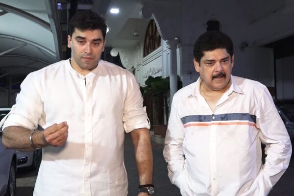 आज की खबर: पिता पकंज धीर के निधन से टूट गए हैं निकितिन धीर, सोशल मीडिया पर व्यक्त की पीड़ा