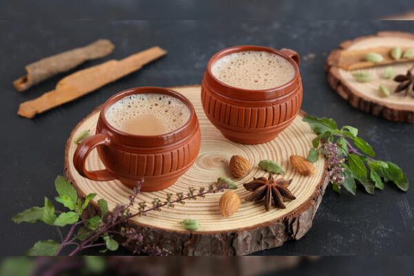 आज की खबर: क्या चाय पीने से त्वचा का रंग काला होता है? जानिए सच और भ्रम के पीछे की हकीकत