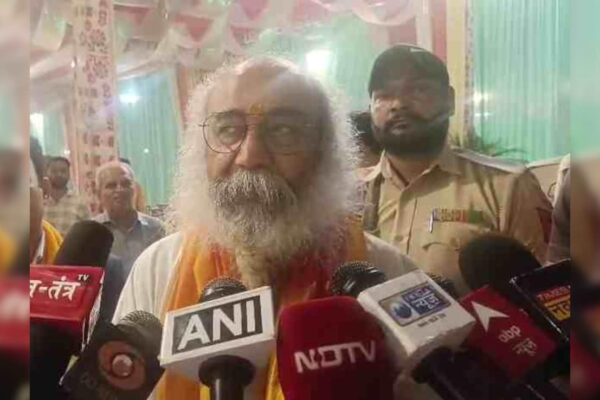 आज की खबर: तेजस्वी यादव CM बने तो बिहार में शरिया लागू कर देंगे, आचार्य प्रमोद कृष्णम ने साधा निशाना