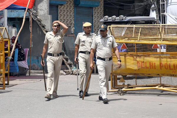 आज की खबर: किस काम के गुस्सा! दिल्ली में मामलू कहासुनी पर शख्स ने ऑटो चालक की कर दी हत्या