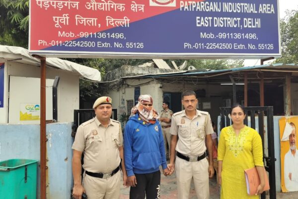 आज की खबर: रास्ता बदलकर सुनसान जगह ले गया, छेड़छाड़ कर छीना फोन-पर्स; उबर बाइक राइडर ऐसे पकड़ा गया