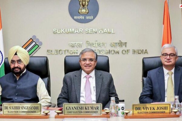 आज की खबर: बिहार की तरह देश के 12 और राज्यों में भी होगा SIR, चुनाव आयोग का बड़ा ऐलान