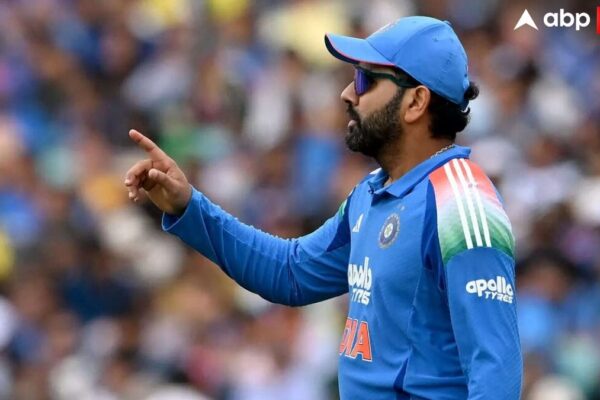 आज की खबर: सिडनी में रोहित शर्मा का स्पेशल 100, विराट कोहली और सचिन तेंदुलकर की इस रिकॉर्ड लिस्ट में शामिल