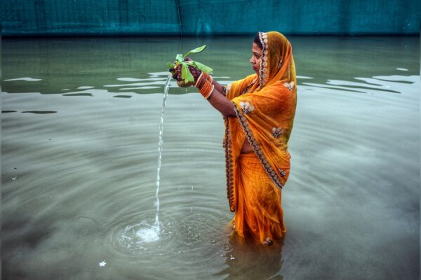 आज की खबर: Chhath Puja 2025 : आज डूबते सूर्य को पहला अर्घ्य; जानें संध्या अर्घ्य का शुभ मुहूर्त और पूजा विधि