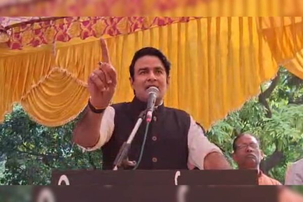 आज की खबर: बुर्के के आड़ में हो रहा है आतंकवाद… बिहार चुनाव को लेकर बीजेपी नेता संगीत सोम का बड़ा बयान